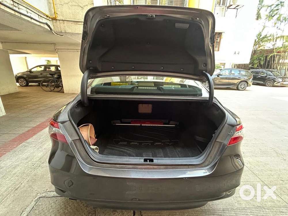 Toyota Camry 2020 Petrol Well Maintained