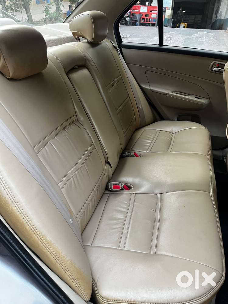 Maruti Suzuki Swift Dzire Vxi Optional, 2012, Petrol