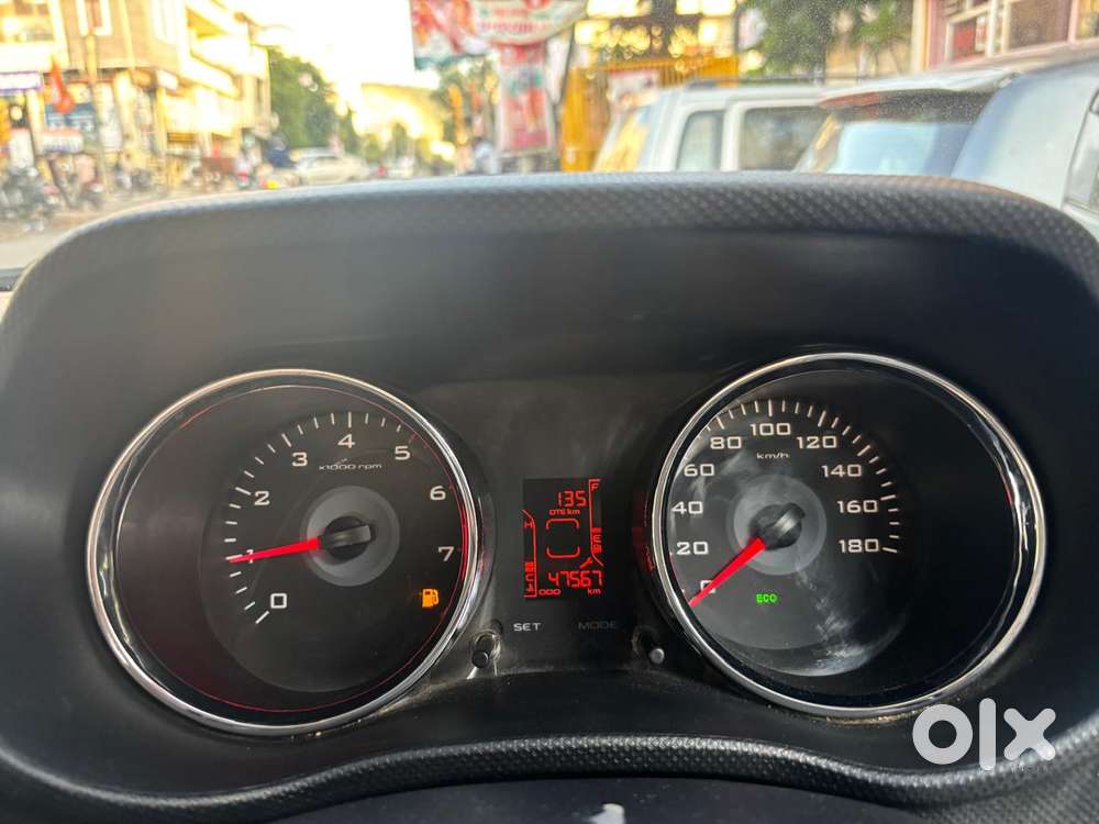Mahindra Tuv 300 T10 Dual Tone, 2019, Diesel