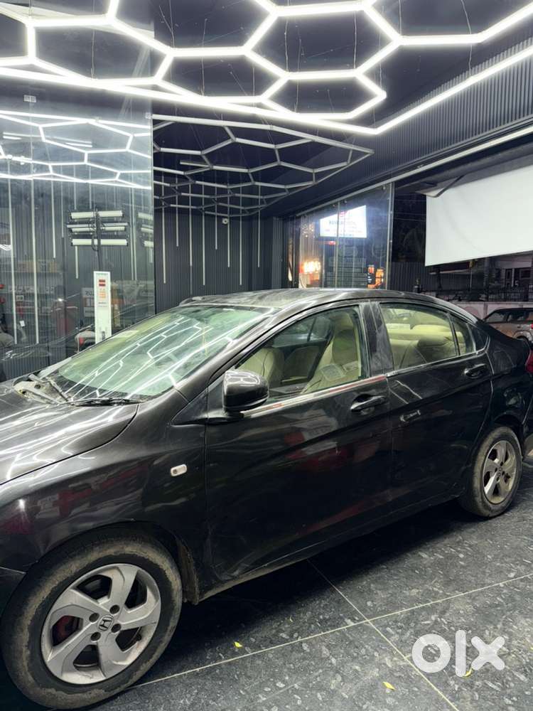 Well Mainted Honda City 2014 Diesel 80000 Km Driven