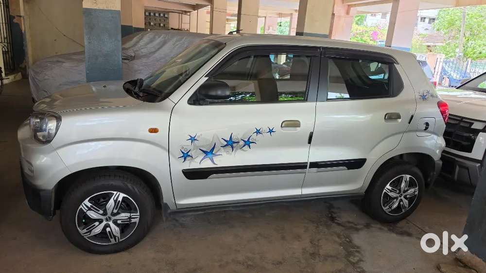 Maruti S-presso చాలా తక్కువ తిరిగినcar With Full Insurance 4 New Tyres