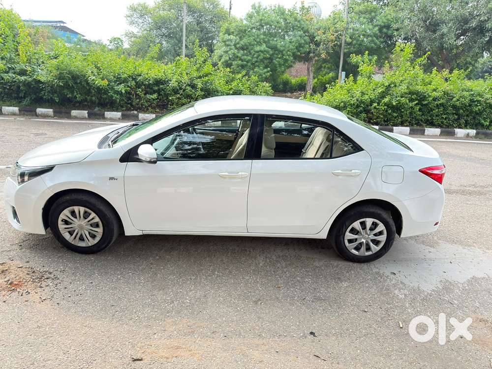 Toyota Corolla Altis 2015 Petrol 88000 Km Driven