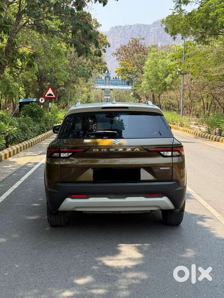 Maruti Suzuki Vitara Brezza 2023 Petrol Well Maintained