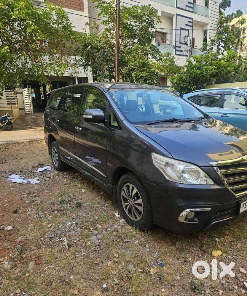 Toyota Innova 2.5 Zx 7 Str Bs-iv, 2015, Diesel