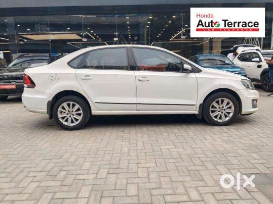 Volkswagen Vento 1.2 Tsi Highline At, 2016, Petrol