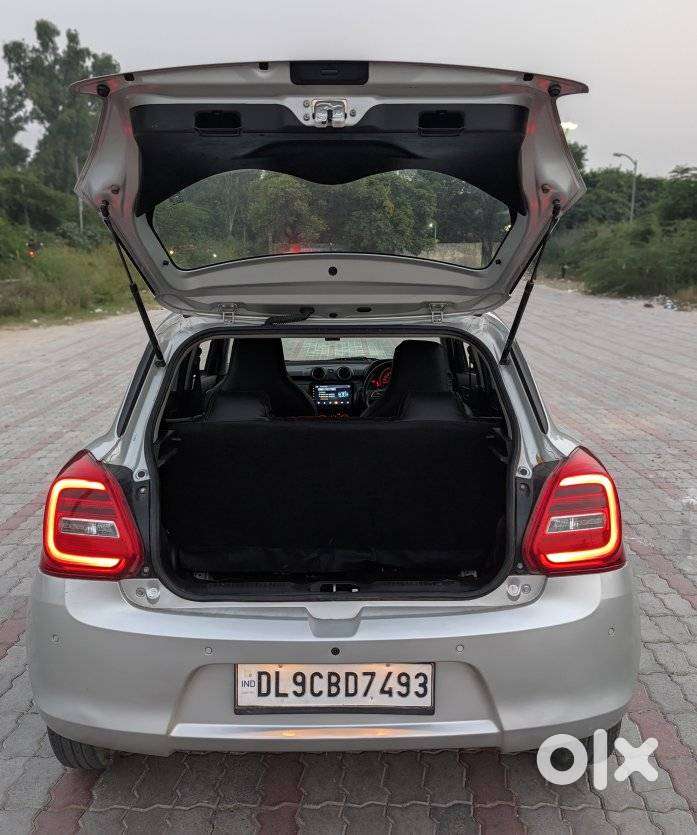 Maruti Suzuki Swift 1.2 Lxi (o), 2023, Petrol