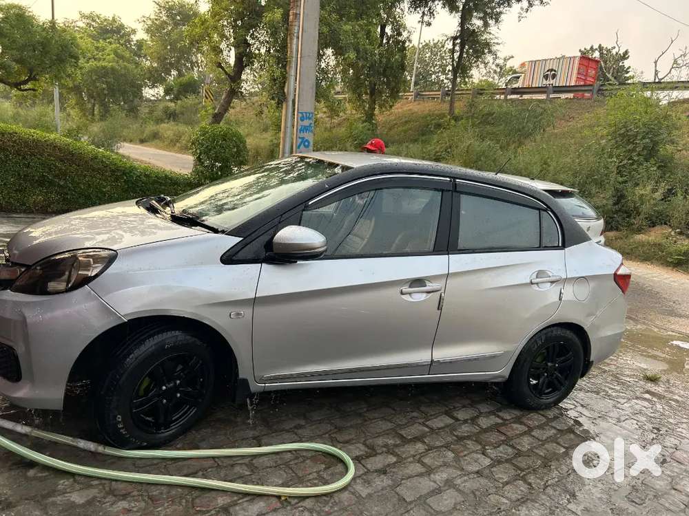 Honda Amaze 2016 Petrol Well Maintained