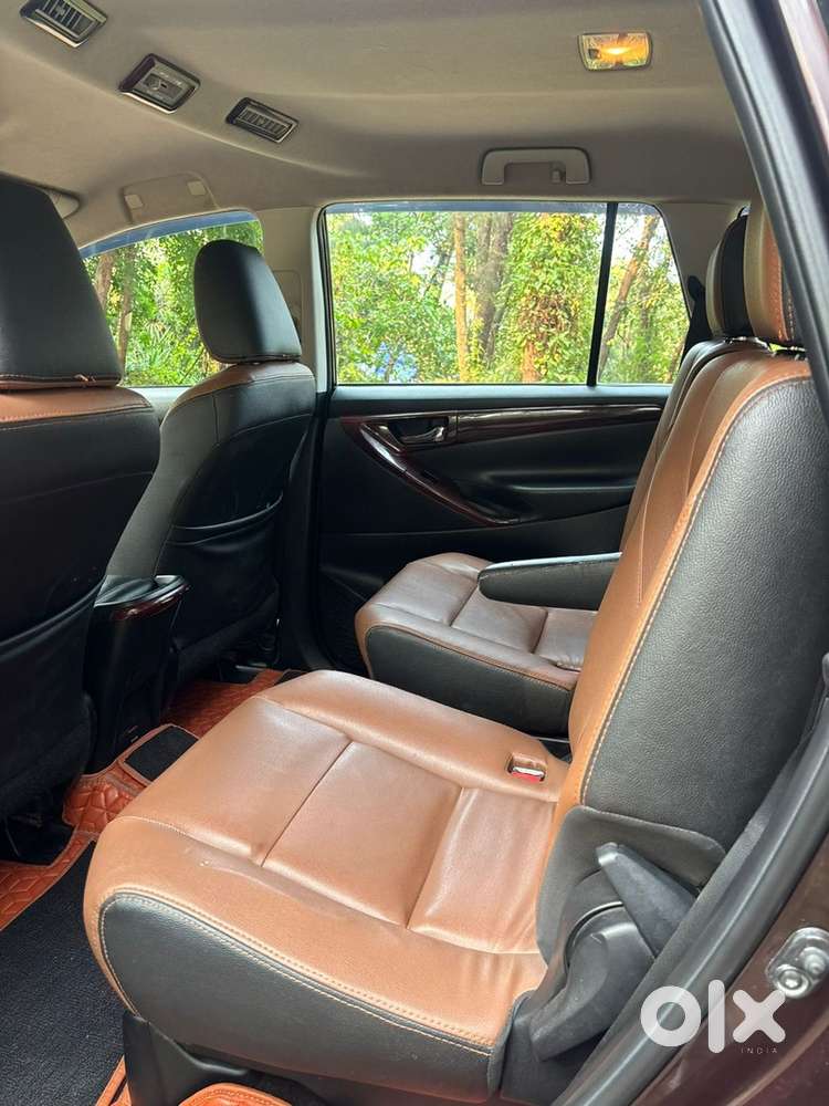 Toyota Innova Crysta 2020
