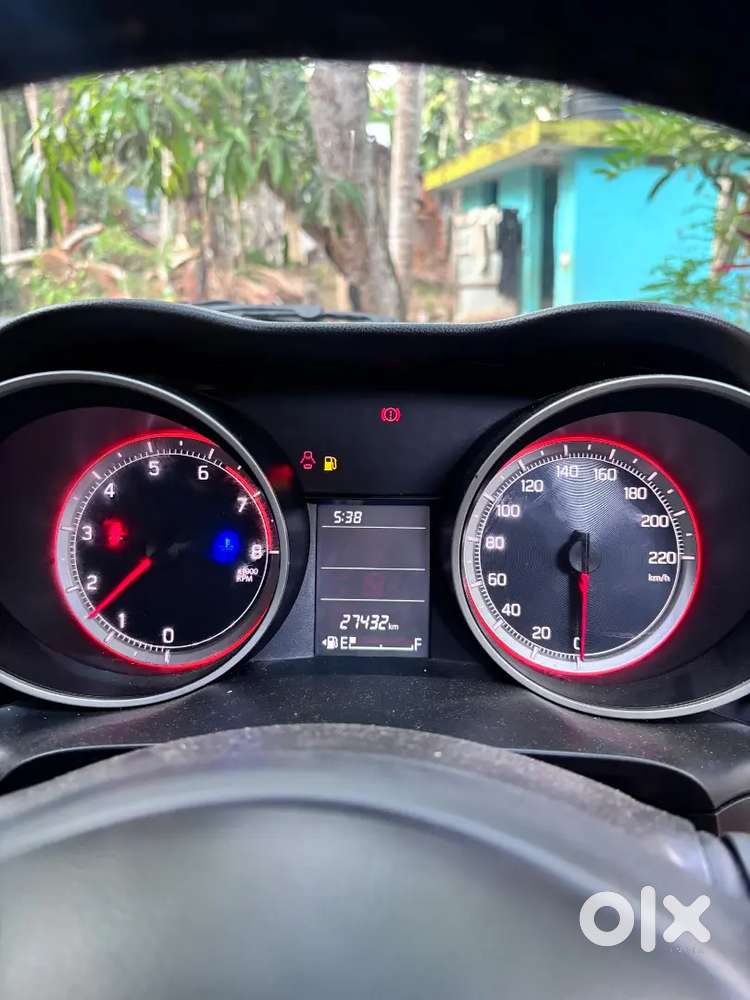 Maruti Suzuki Swift 2023 Petrol 27500 Km Driven