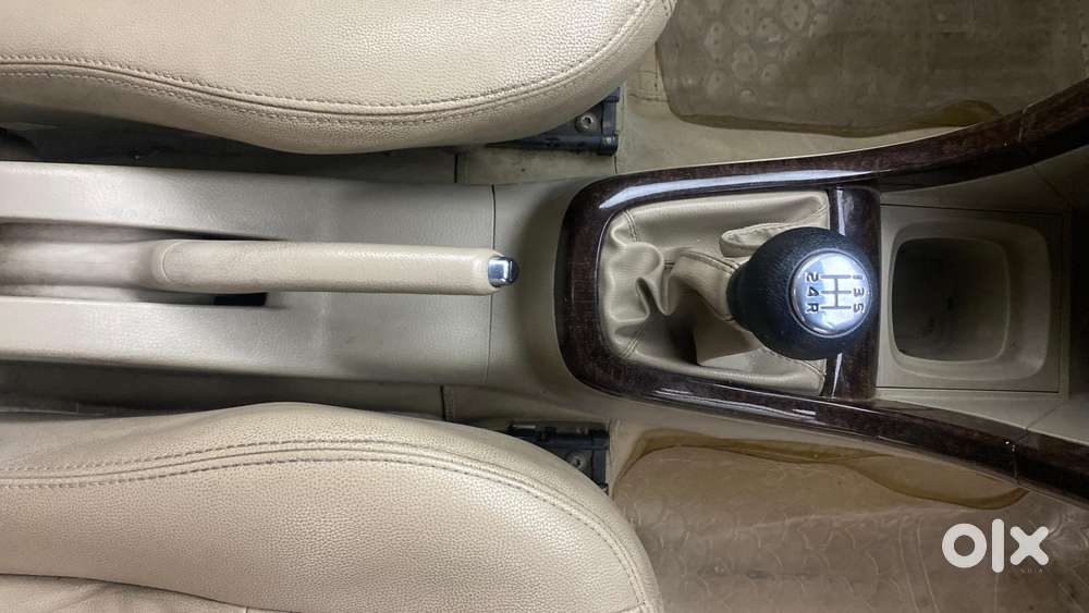 Maruti Suzuki Swift Dzire Zxi 1.2, 2015, Petrol