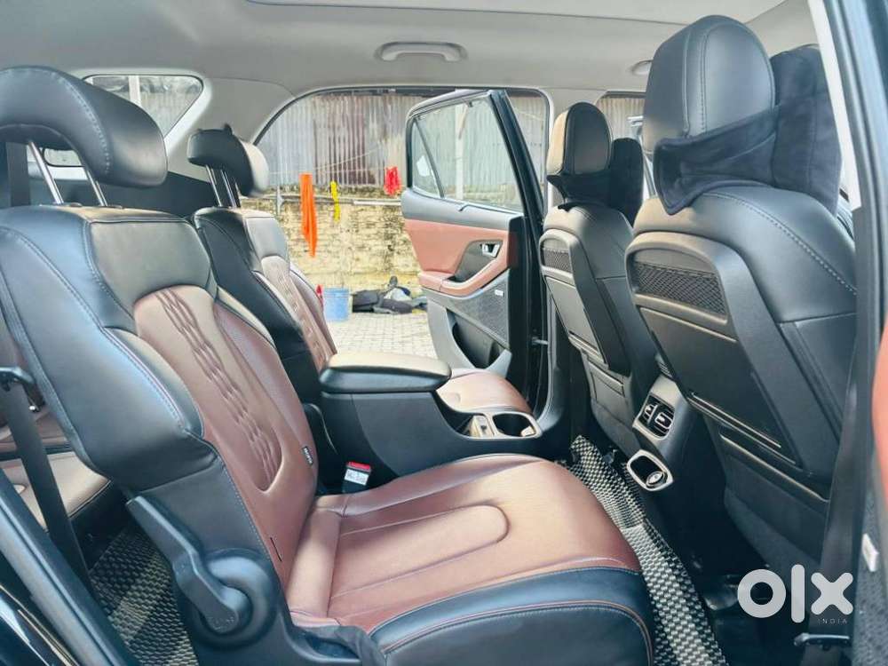 Hyundai Alcazar 2.0 Signature (o) Petrol At 6 Str, 2021, Petrol