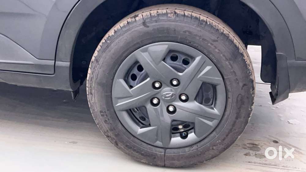 Hyundai Venue [2022-ongoing] 1.2 S, 2024, Petrol