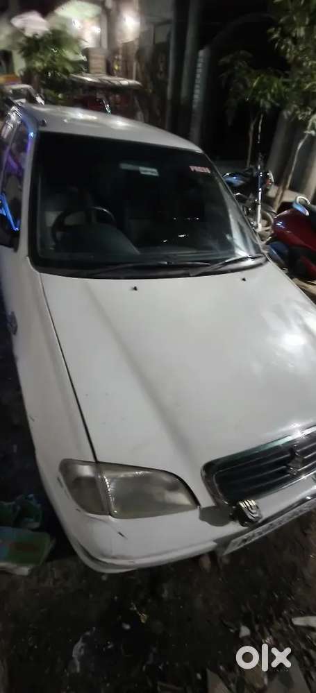 Maruti Suzuki Esteem Lxi 2006