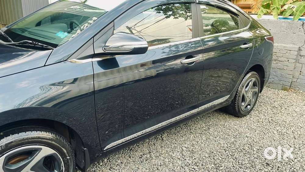 Hyundai Petrol Manual 2022