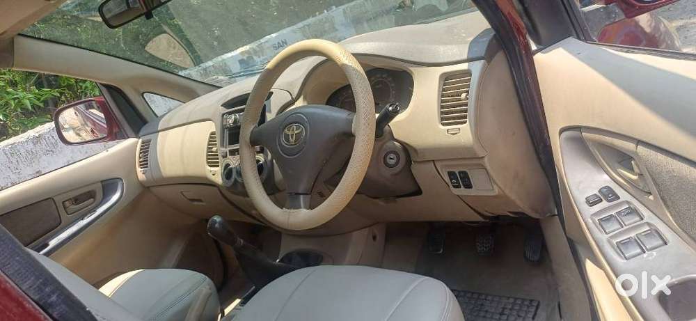 Toyota Innova 2.5 G (diesel) 8 Seater, 2006, Diesel