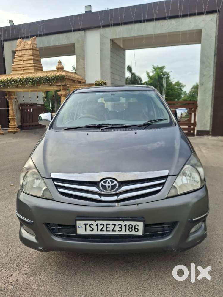 Toyota Innova 2.5 G (diesel) 7 Seater Bs Iv, 2009, Diesel