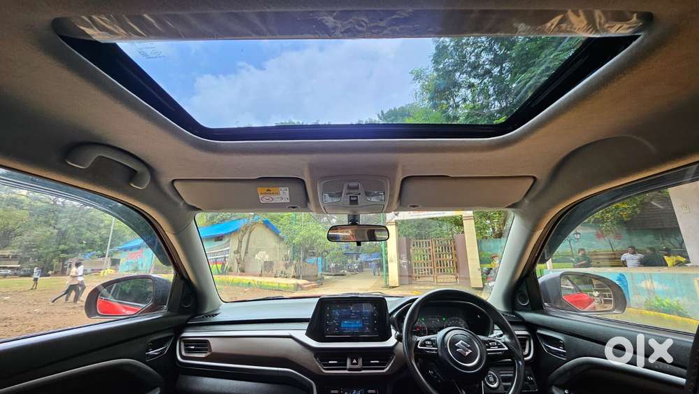 Maruti Suzuki Brezza 1.5 Zxi Smart Hybrid, 2024, Petrol