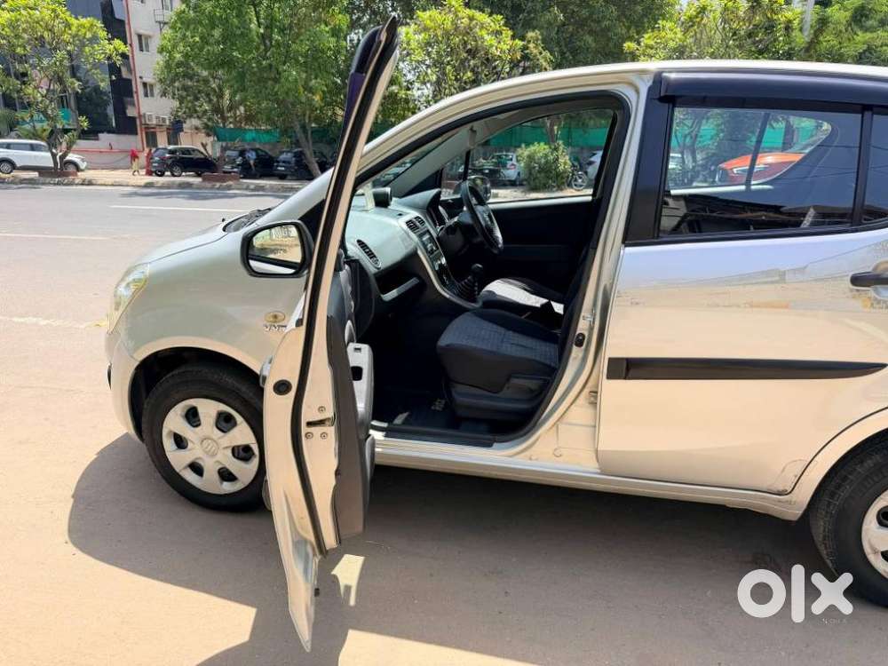 Maruti Suzuki Ritz Vxi, 2014, Petrol