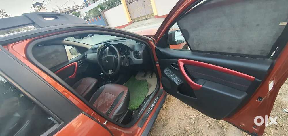 Automatic Duster Petrol