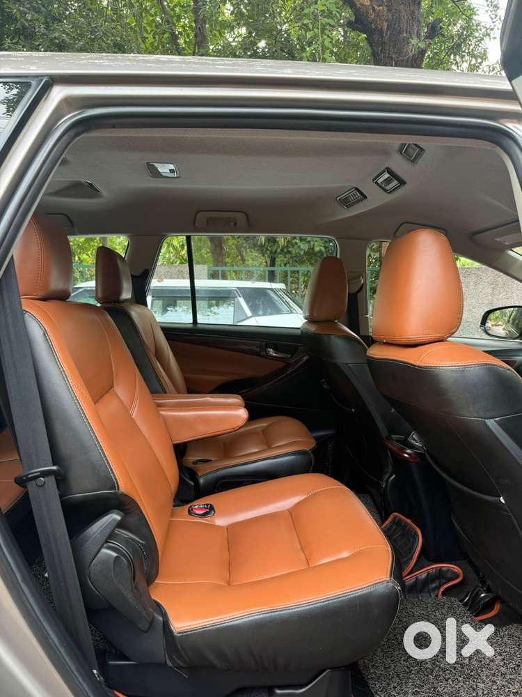 Toyota Innova Crysta 2.4 G Mt, 2016, Diesel