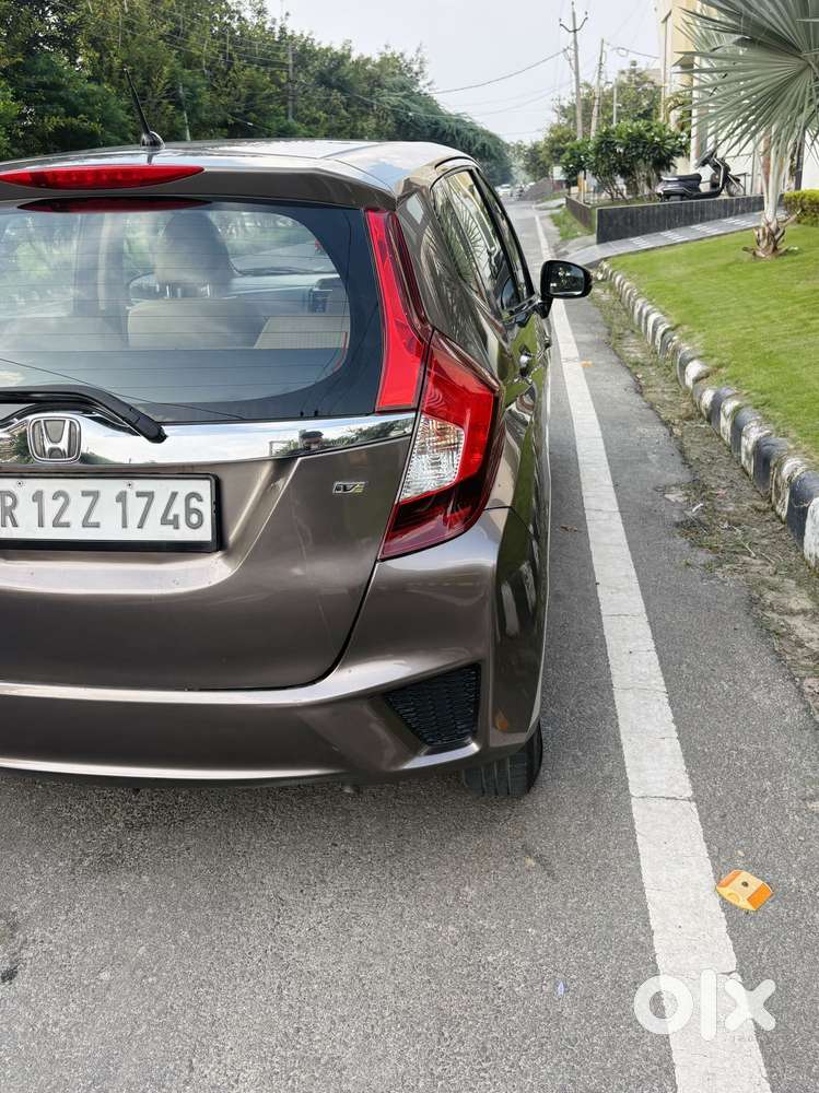 Honda Jazz V Automatic, 2015, Petrol