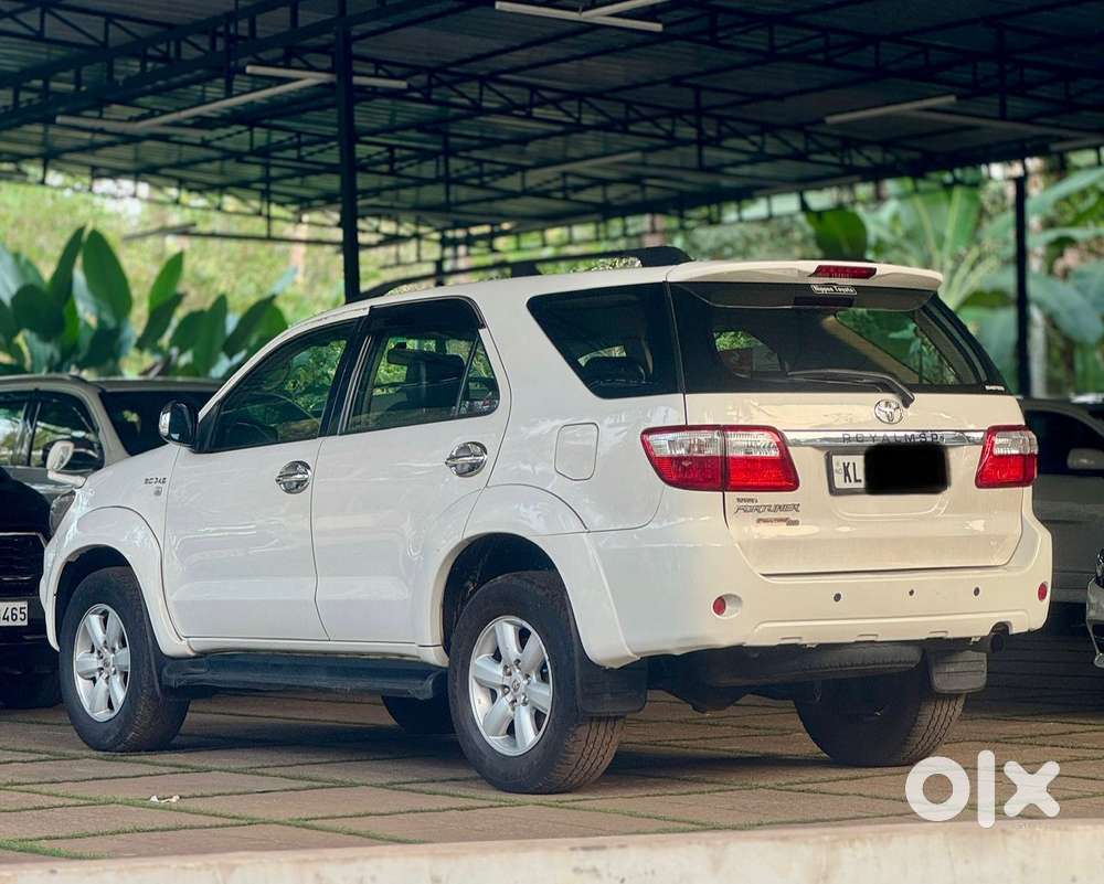 Toyota Fortuner 3.0 4x2 Mt, 2010, Diesel