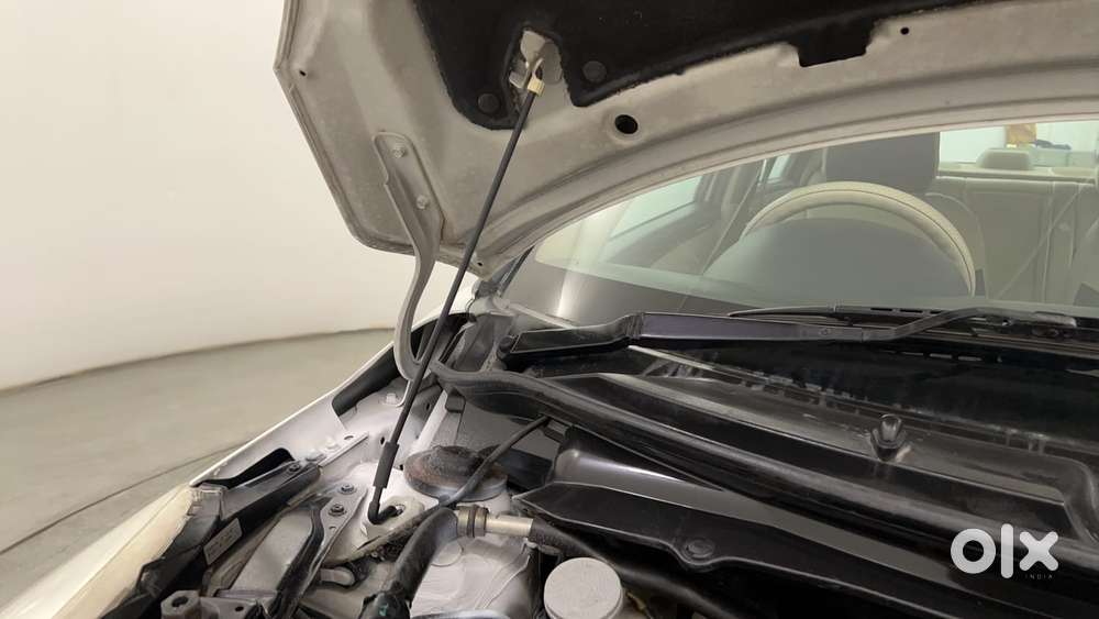 Maruti Suzuki Swift Dzire 1.3 Vxi, 2015, Petrol