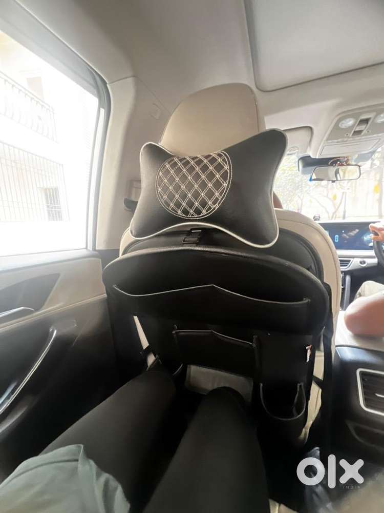 Mahindra Xuv700 7seater Luxury Top Model Petrol 2022 Automatic