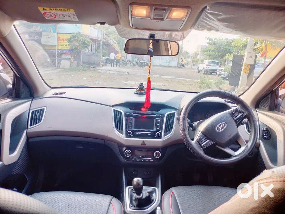 Hyundai Creta 1.6 Sx Plus. Diesel Showroom Maintenance..