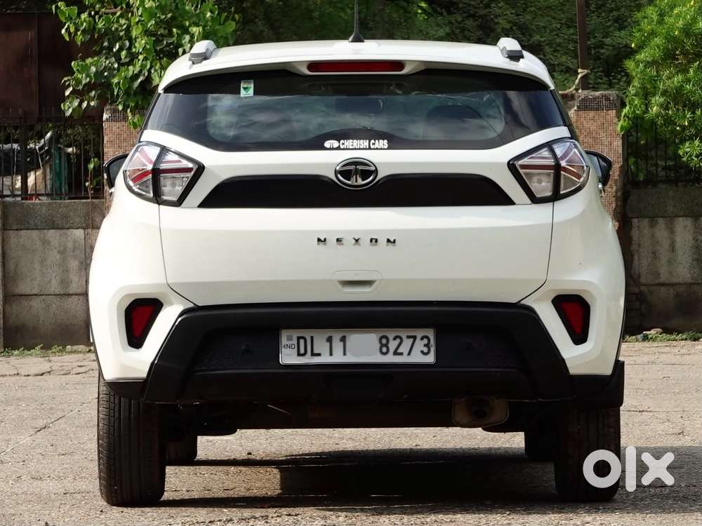 Tata Nexon, 2023, Petrol