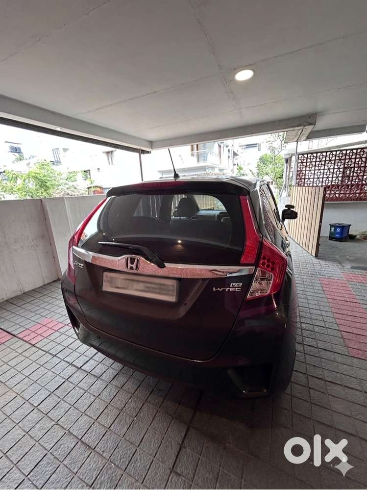 Honda Jazz Petrol Full Option