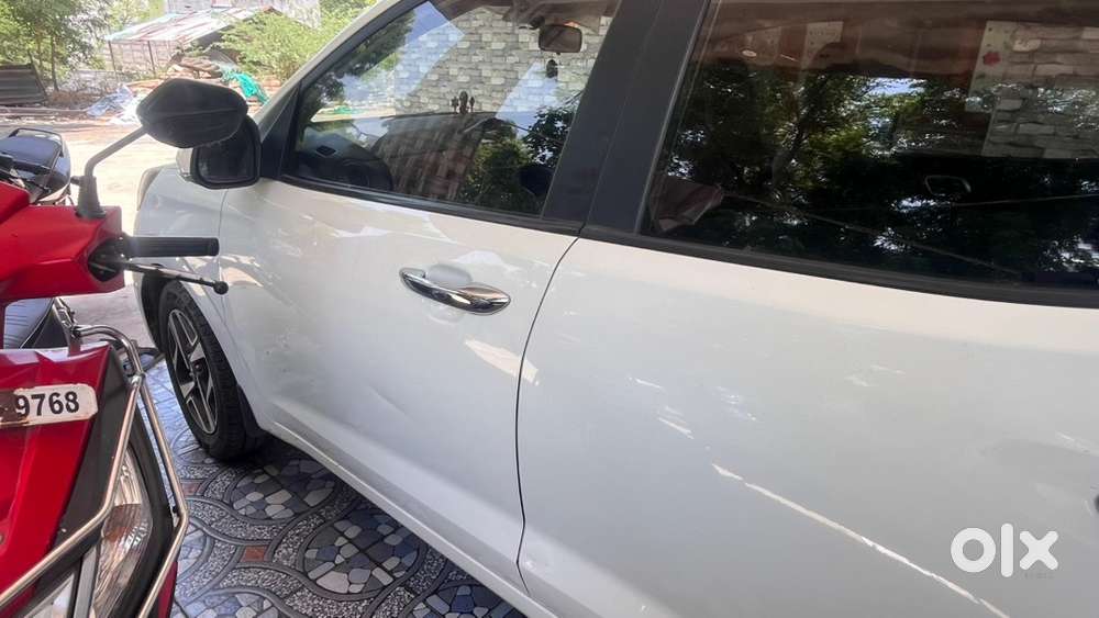 Hyundai Aura Petrol 2022
