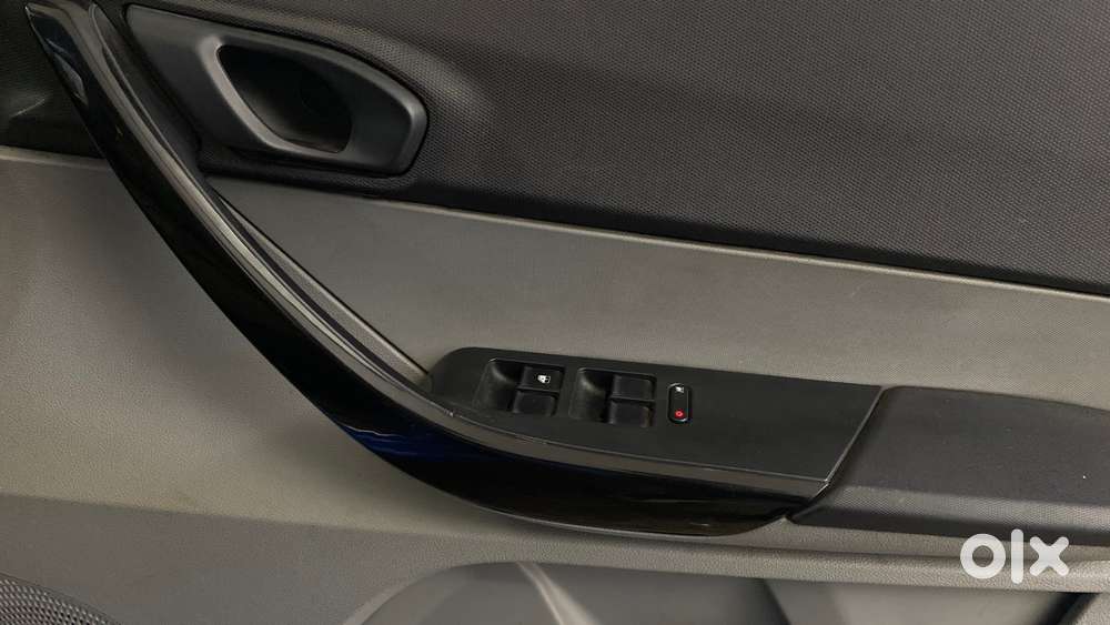 Tata Tiago 1.2 Revotron Xt, 2020, Petrol