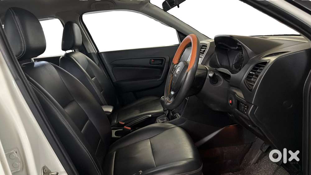 Toyota Urban Cruiser 1.5 High Grade Mt, 2022, Petrol