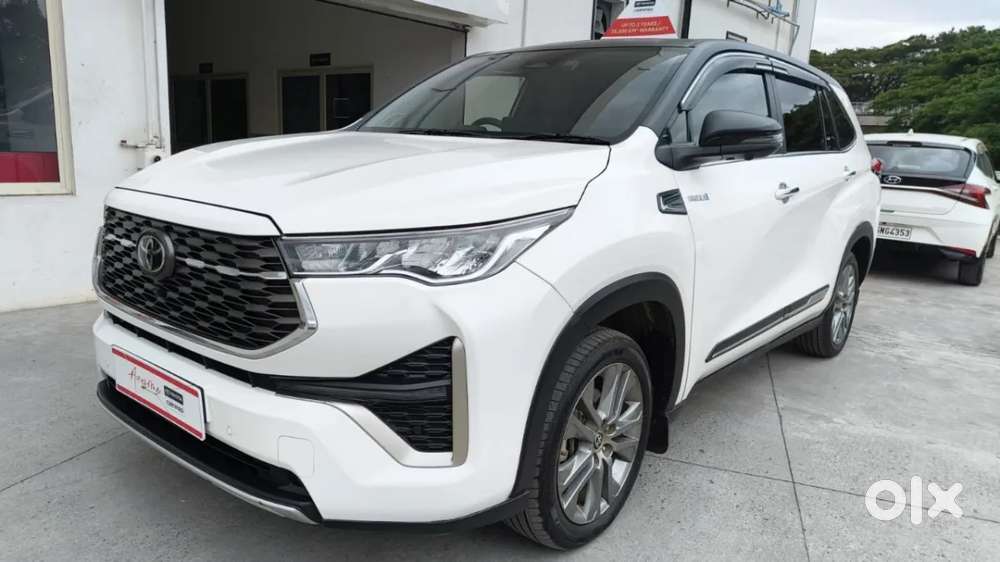 Toyota Innova Hycross 2.0 Zx (o) Hybrid 7 Str, 2024, Petrol
