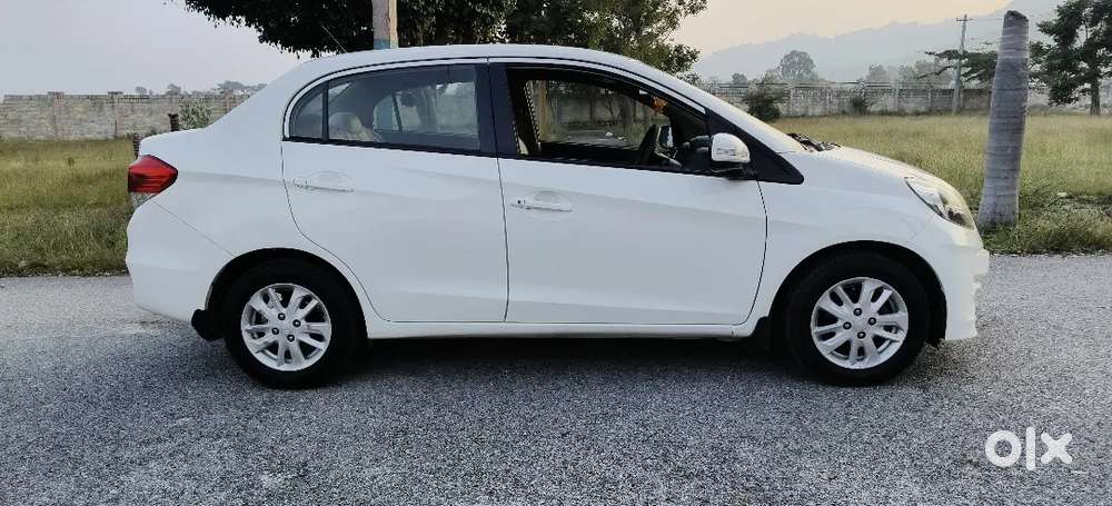 Honda Amaze 2013 Diesel Well Maintained