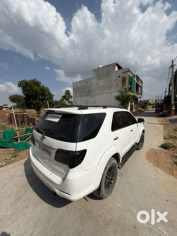 Toyota Fortuner Diesel 2011 Manual 2011