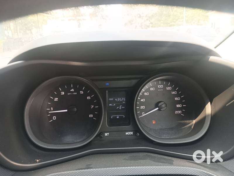 Tata Nexon 1.5 Revotorq Xm (s), 2018, Petrol