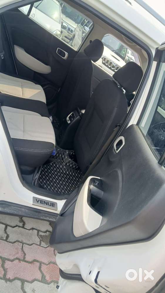 Hyundai Venue 1.0 S (o) Turbo Imt, 2022, Petrol