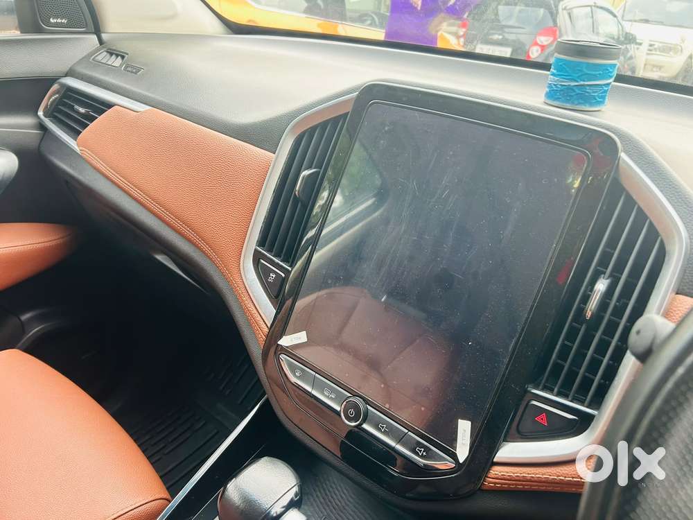 Mg Hector Plus, 2023, Petrol
