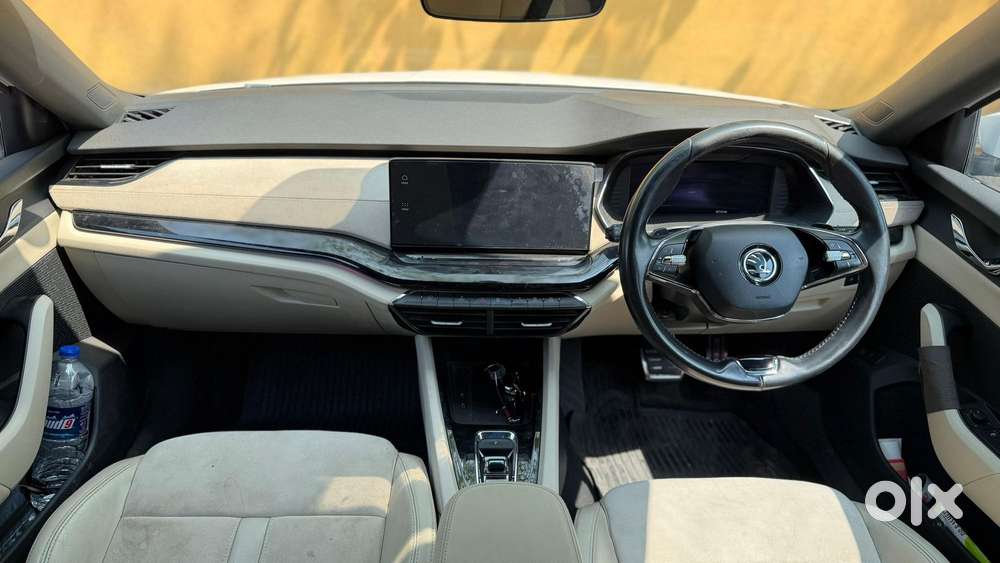 Skoda Octavia Facelift Essence, 2023, Petrol