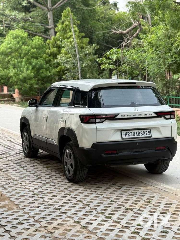 Maruti Suzuki Brezza 1.5 Vxi Cng, 2024, Petrol