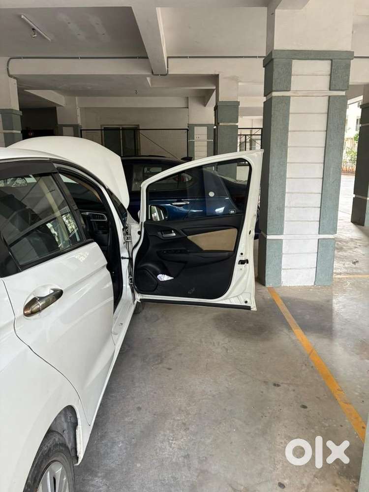Honda Jazz Automatic 2015 Cng