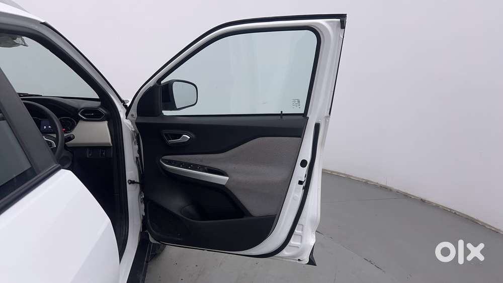 Nissan Magnite 1.0 Xl Turbo Cvt, 2021, Petrol
