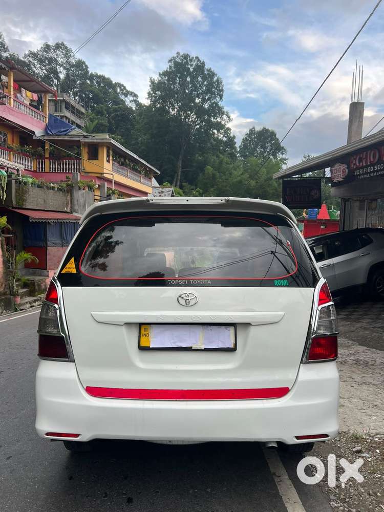 Toyota Innova 2.5 G (diesel) 7 Seater Bs Iv, 2015, Diesel