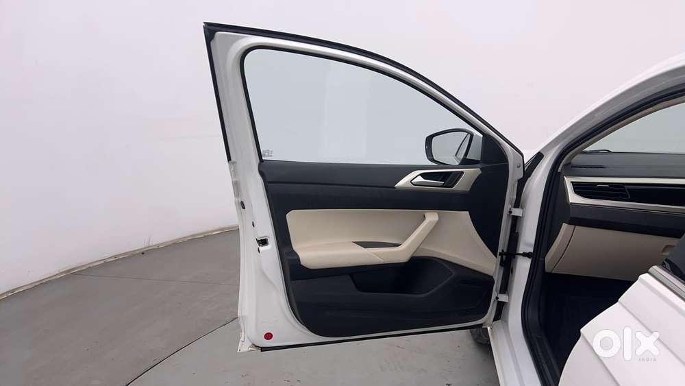 Volkswagen Virtus 1.0 Topline Tsi At, 2024, Petrol