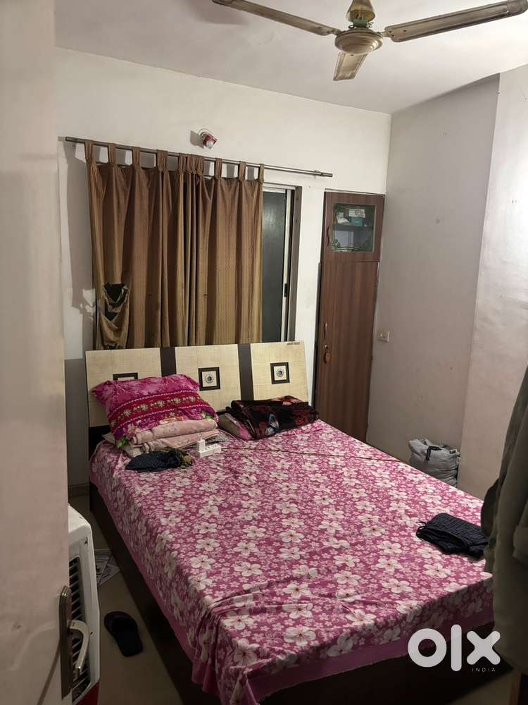 bhk flat on rent For Rent: Houses Apartments 1825095883