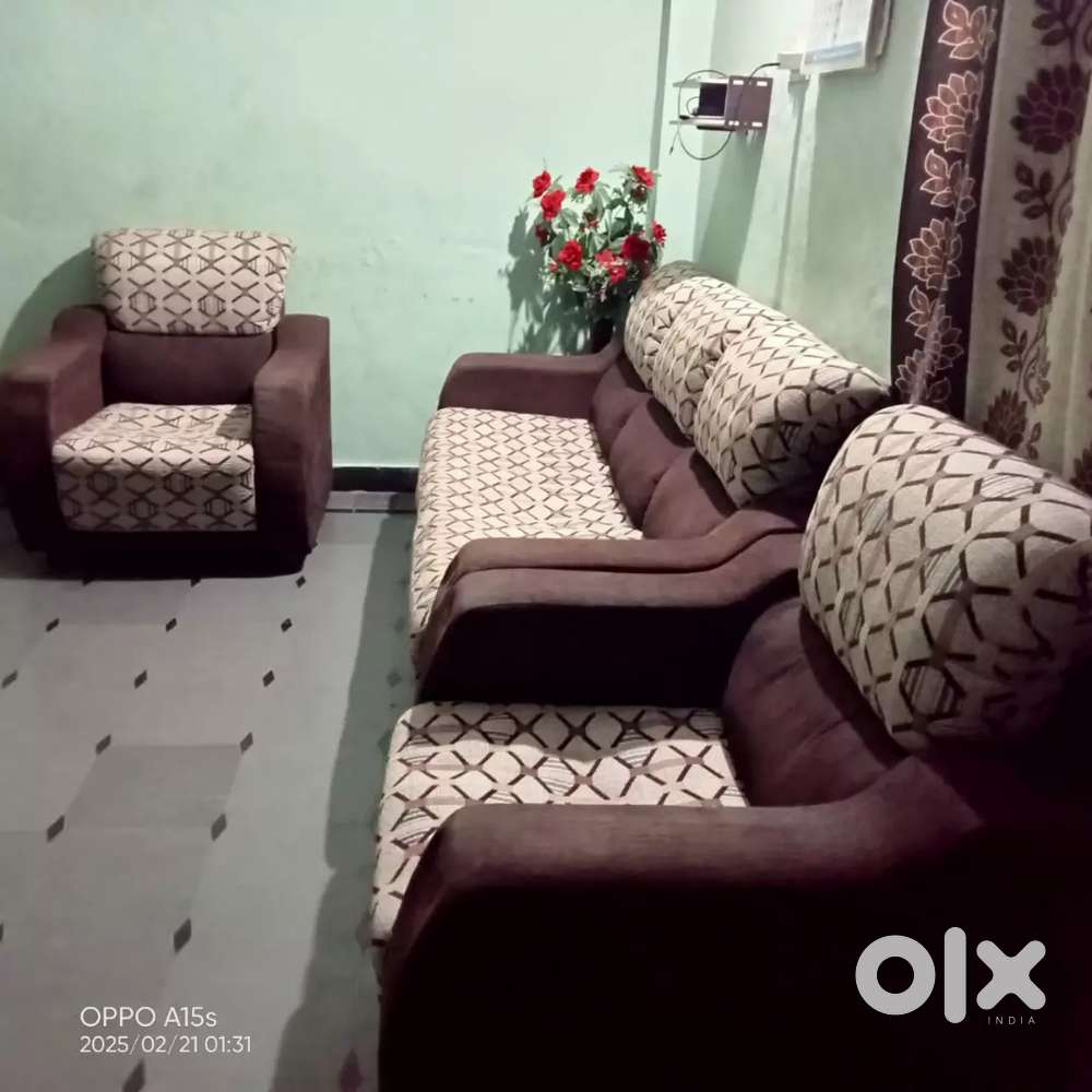 Sofa set 3+1+1  [ Urjent Sale ]