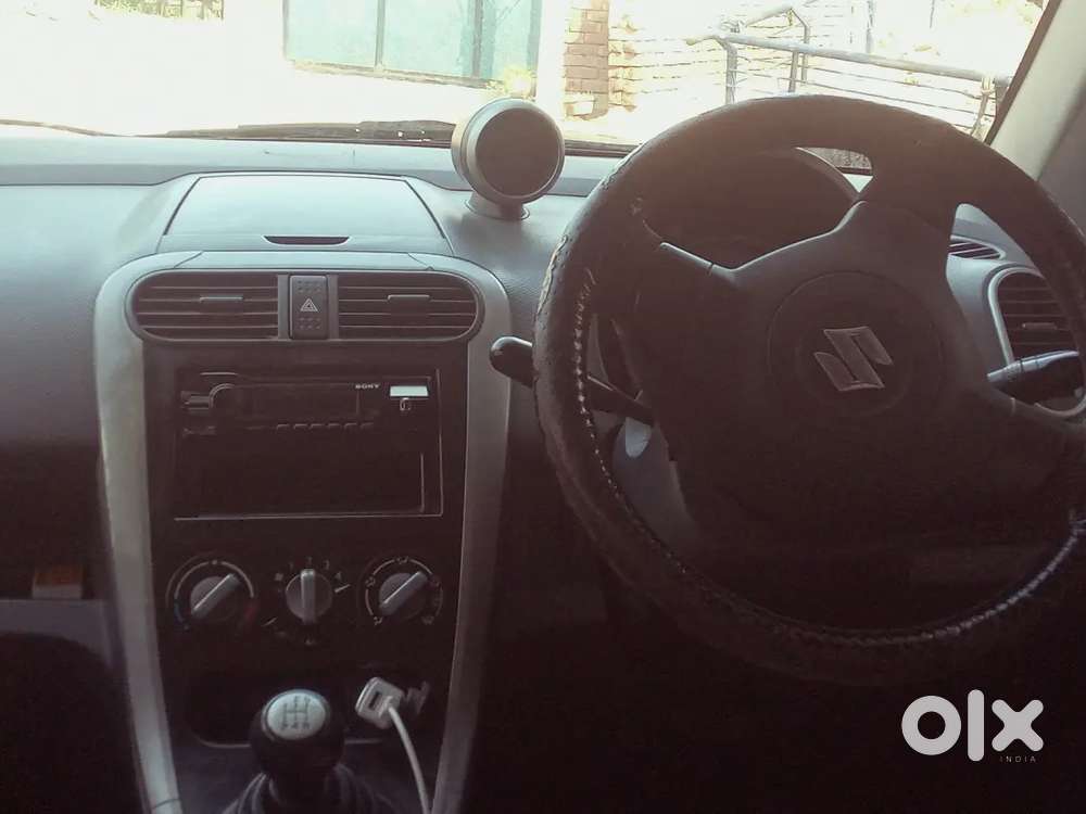 Maruti Suzuki Ritz 2014 Diesel 90000 Km Driven And Car Tyre Was New