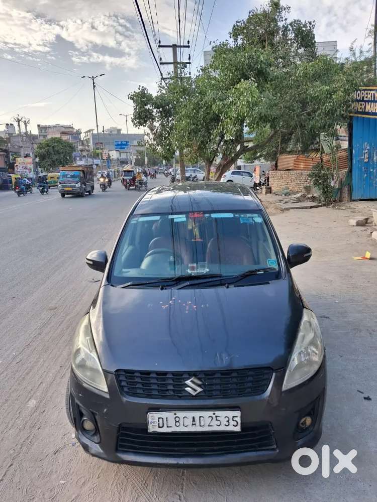Maruti Suzuki Ertiga Zxi 2014   Petrol+cng  Anniversary Edition